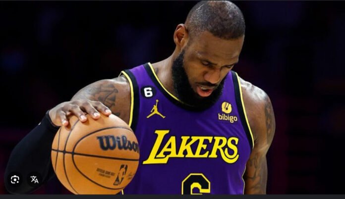 Lebron James opting into $52.6M player option with Los Angeles Lakers
